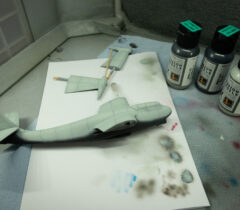 Modellteile in Grundfarbe